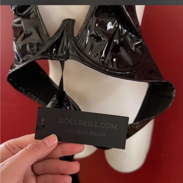 Dollskill bodysuit vinyl - Image 3