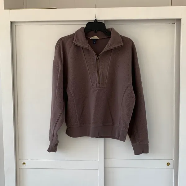 Universal Threads Cozy Purple Pull Over • Size M - Image 2
