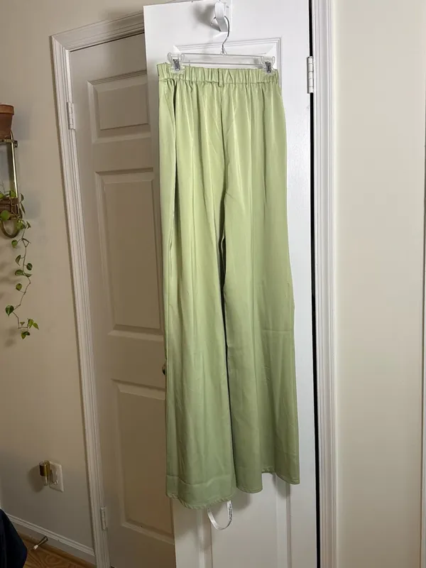 NWT Club L London Satin Wide Leg Trouser Sage Green High Rise Size US 8 - Image 6