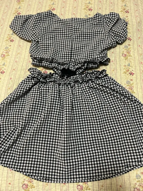 La Lavon mini skirt and attached top.Medium - Image 2