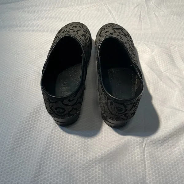 Sanita Black Floral - Image 3