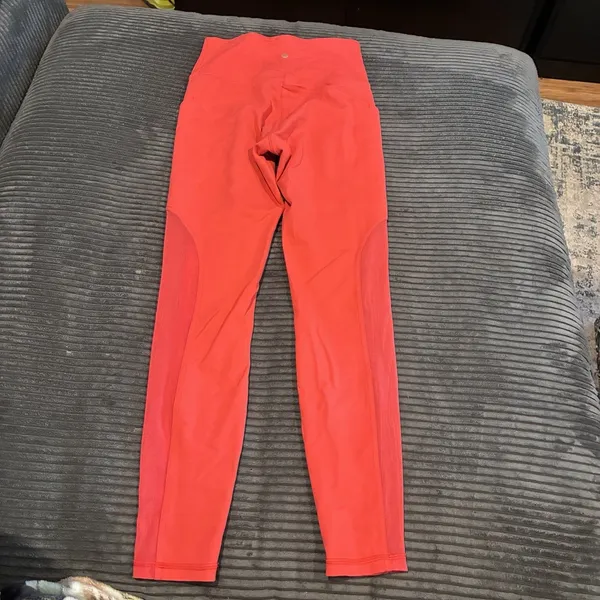 Lululemon Wunder Under Pant in Full-On Luon fabric Coral Size 8 EUC - Image 10