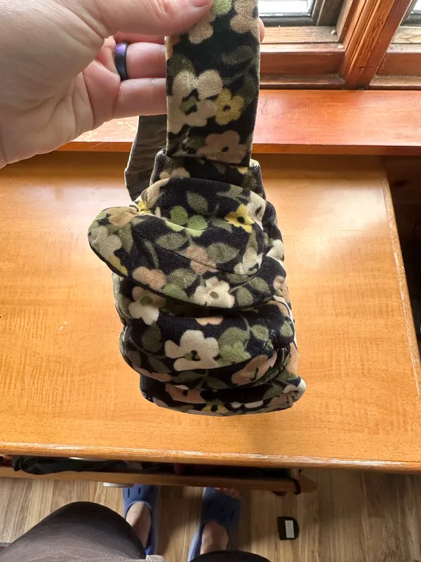 Y2K Gap Floral Velvet Shoulder bag - Image 2