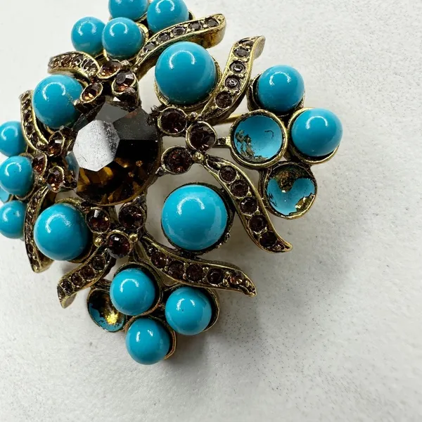 Chico's Faux Turquoise Rhinestone Brooch Pin Antique Gold Tone Signed ✨ - Image 4