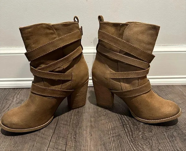 Not rated taupe boots - Image 4