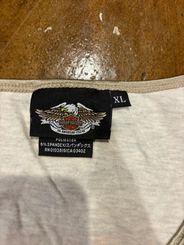 Harley-Davidson Cream Short Sleeve Tee with Floral Wing Graphic Y2K - Image 2