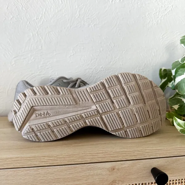 Brooks‎ | Signal 3 Running Shoes in Grey & Silver (Style 120349-1B-059) - Image 5