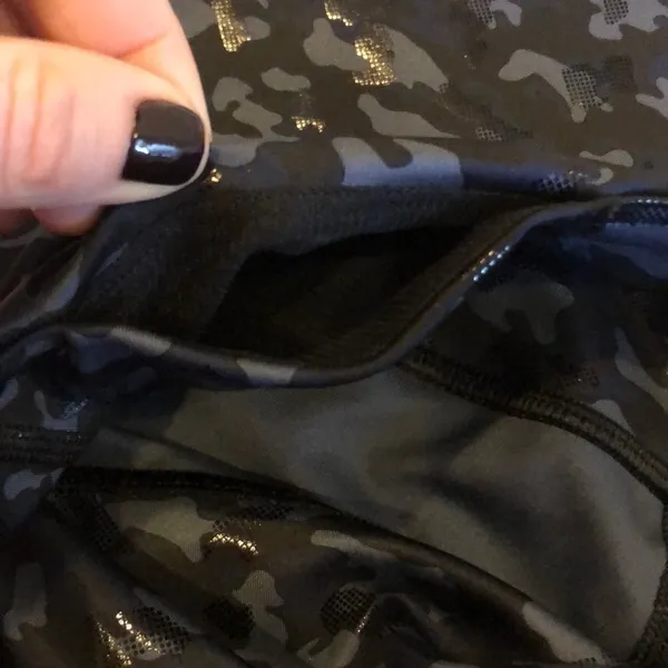 Gap Fit Black & Grey Shine Camouflage Leggings - Image 4