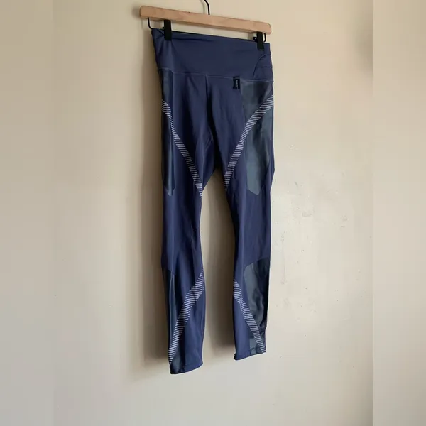 Allyson Felix Athleta Women Size Small Set Blue Athletic Outfit Top Bottom - Image 2