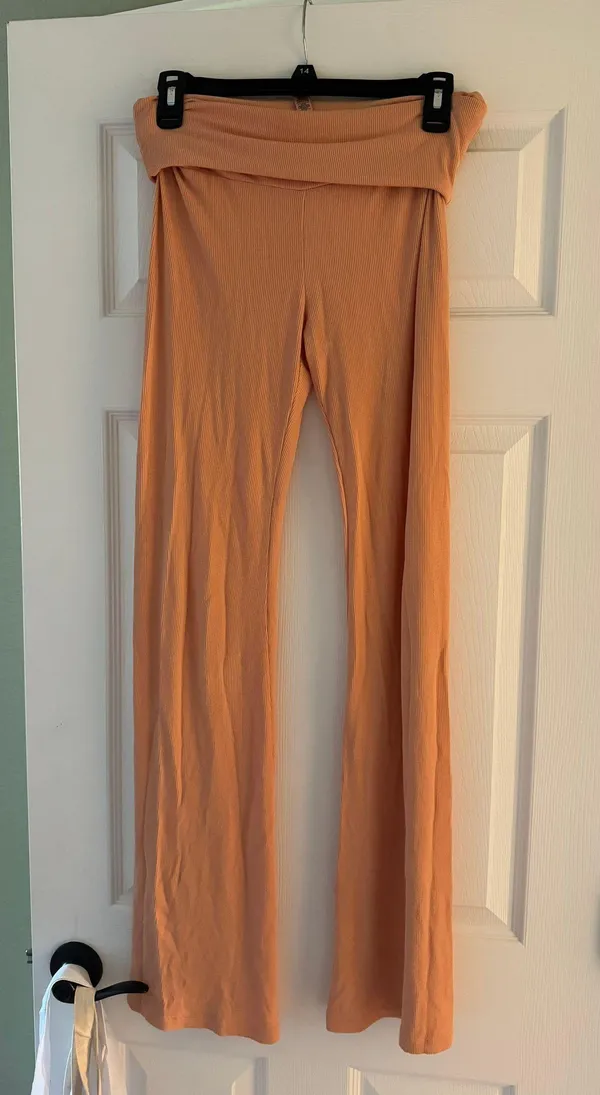SKIMS Fold over Pant - Image 3