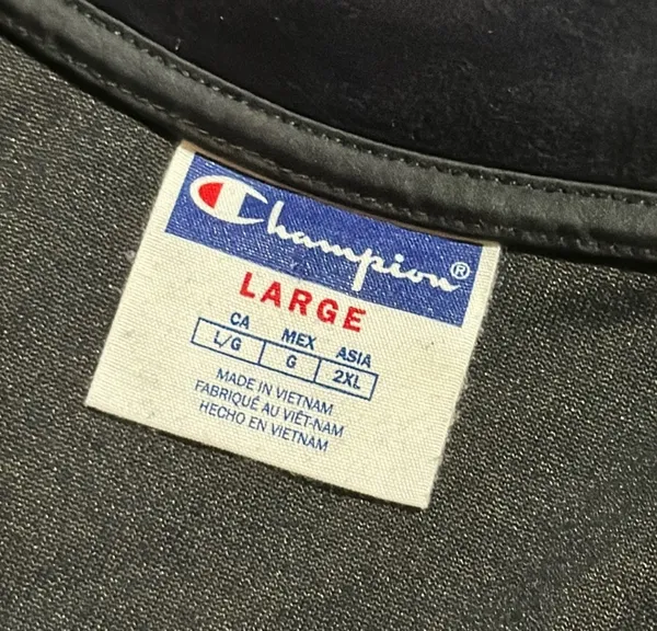 Champion SMALL C SATIN BLACK VELOUR QUARTER ZIP - Image 2