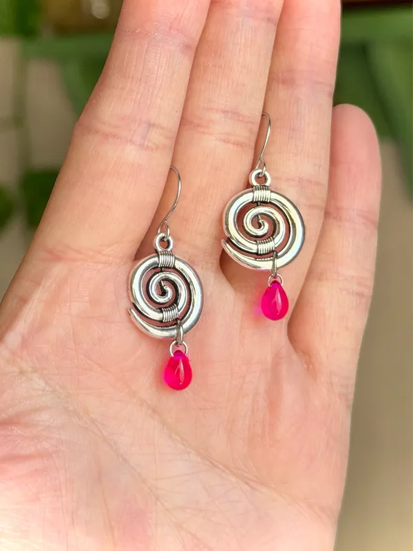 Handmade fairy whimsical boho style swirl spiral dangle earrings ⭐️🍃🌀 - Image 3