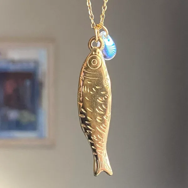 Handmade gold tone fully gold tone stainless steel fish boho funky chic necklace🌀🐟 - Image 3