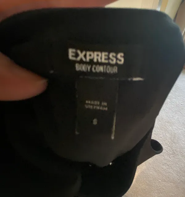 Express Body Contour Cropped Tank - Image 5