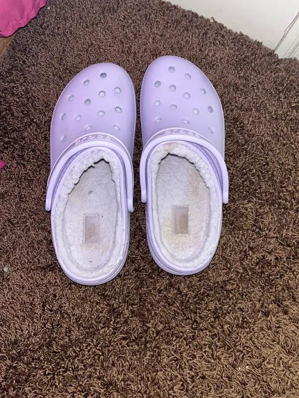 Crocs Purple fleece lined - Image 2