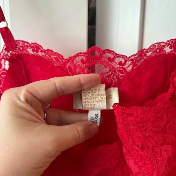 Vintage Victoria’s‎ Secret Red Teddy Lace Nighty Dress Slip Gold Label - Image 3