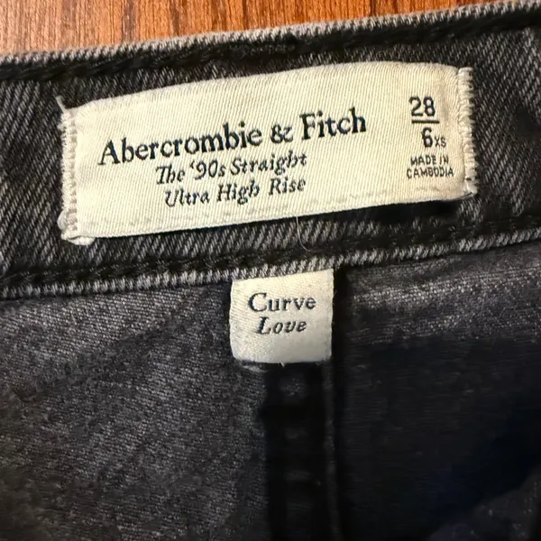 Abercrombie & Fitch 90s Straight Curve Love Jeans 28 6XS Washed Black High Rise - Image 4