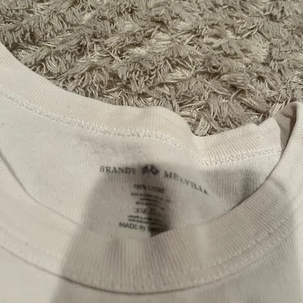 Brandy Melville White T-Shirt - Image 4