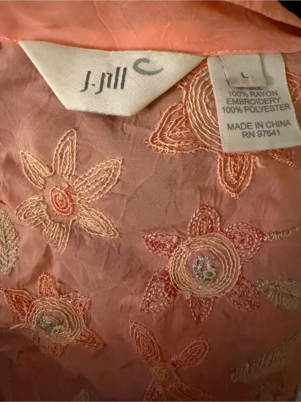 Y2K J Jill Coral Floral Embroidered Coral Button-Front Blouse - Image 4