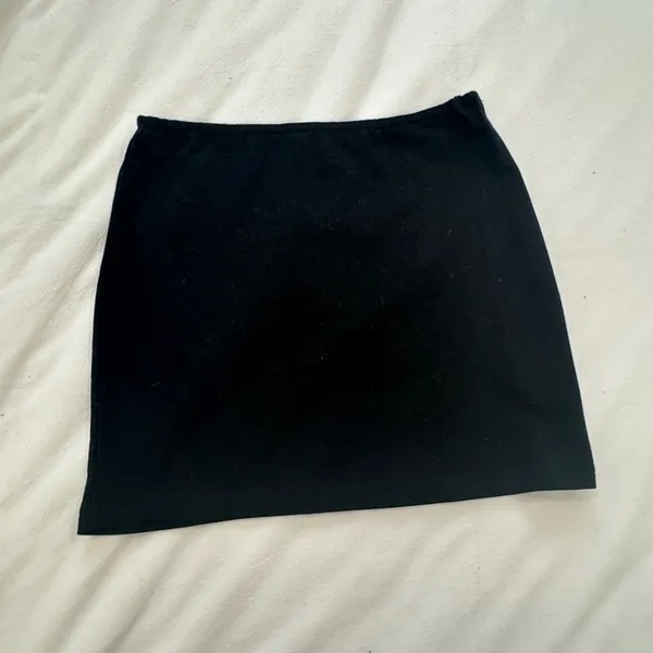 Edikted Mini Skirt Black - Image 3