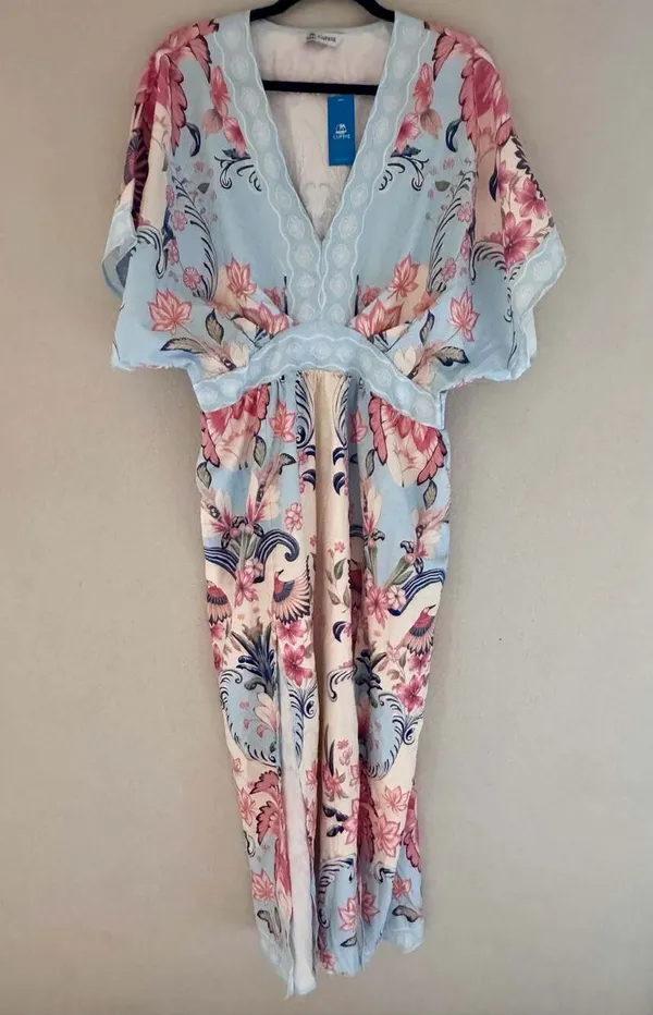 CUPSHE Watercolor Morning Floral V-Neck Smocked Maxi Dress with Side Slits - Image 3