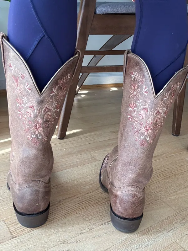 Ariat Ardent Western Boots in Terra Brown - Image 16