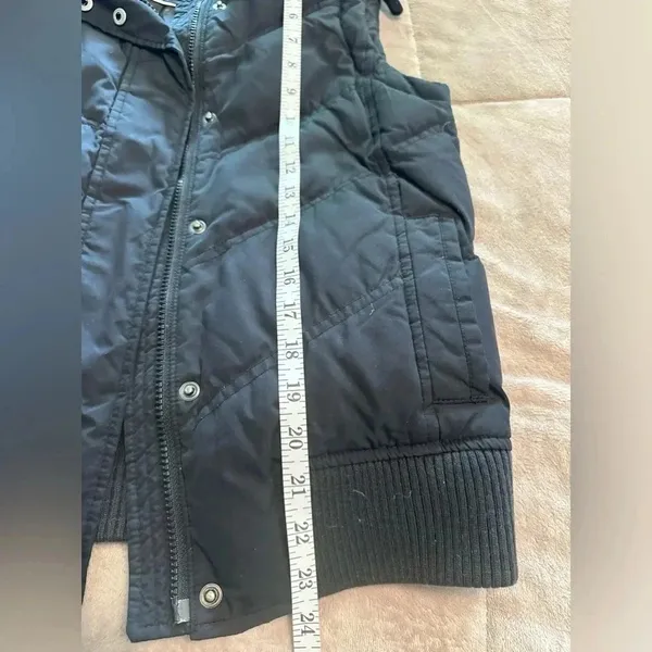 Gap Down Puffer Vest Women's Size XS Black Y2K Warm Ski - Image 4