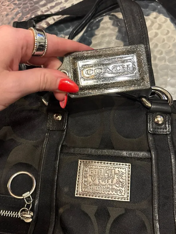 Vintage2K Coach Black Signature Tote with Leather Trim - Image 3