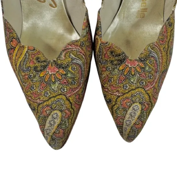 Mademoiselle Heels Gold Size 6.5 - Image 3