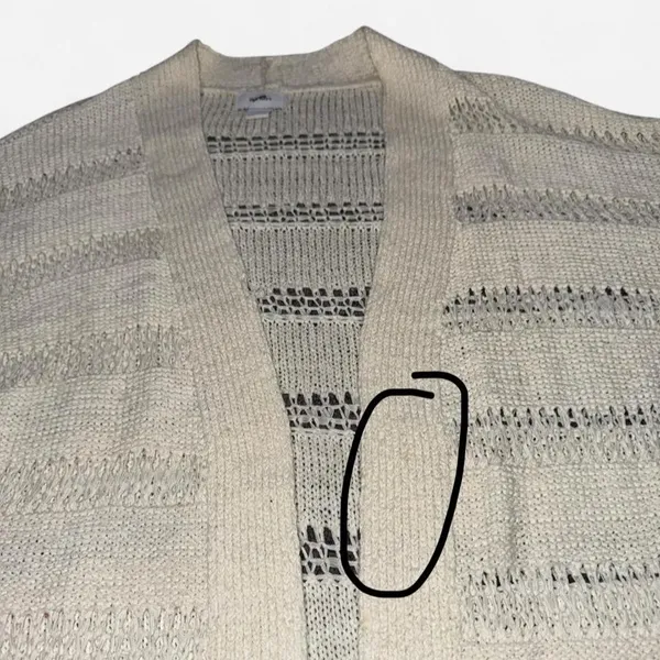 Old Navy Cream Cardigan with Horizontal Loop Knit Texture, size LARGE - Image 5