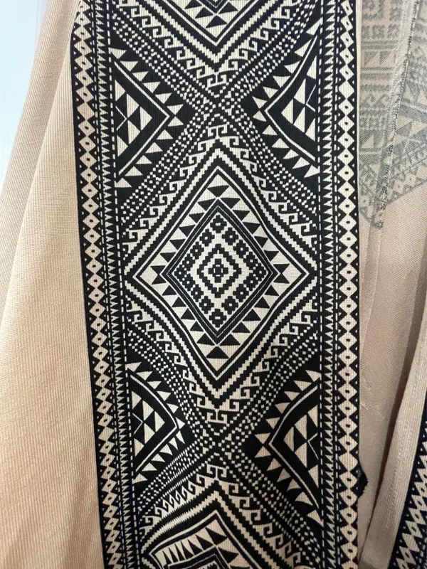 Geometric Patterned Shawl With Tassels  - Image 2