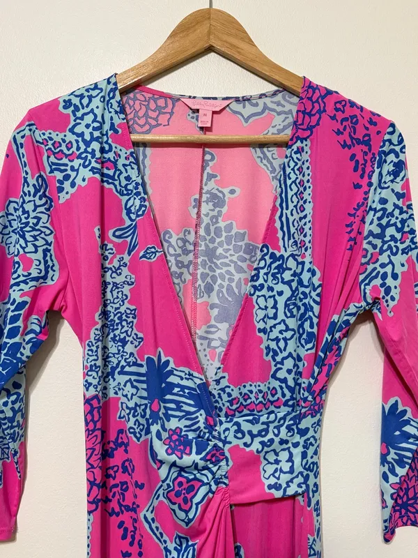 Lilly Pulitzer Yvette Pink/Blue wrap dress size medium tropical - Image 4