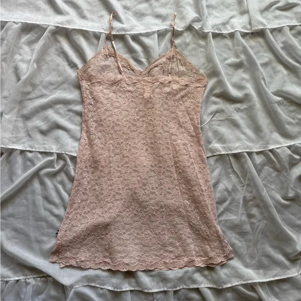 Victoria’s Secret Lace Chemise with Satin Bows - Image 7