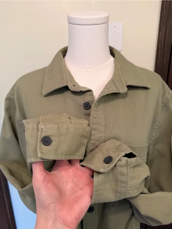 H&M green utility jacket slightly fitted chest pockets - Image 2