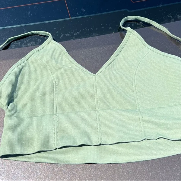Small green triable nylons seamless top - Image 2