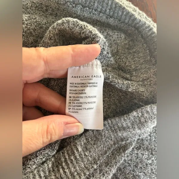 American Eagle Soft & Sexy Plush Henley Crop Top Gray Size XS/S - Image 8