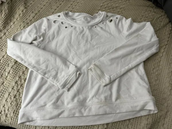 Lululemon Shirt - Image 4