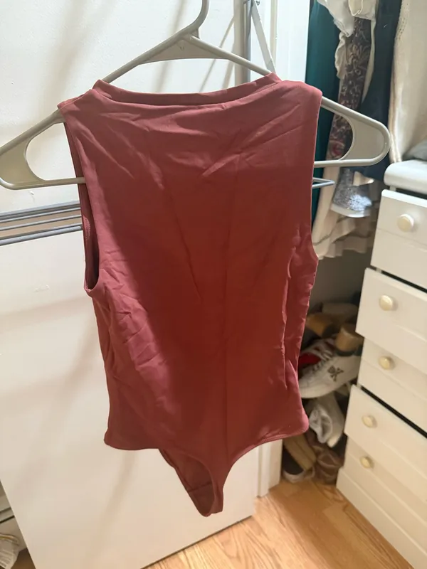 Aritzia Contour Babaton Bodysuit - Image 6