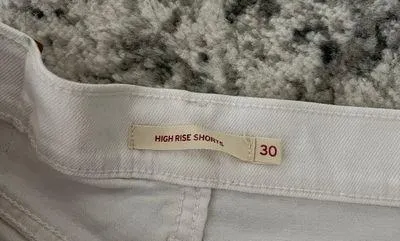 Levi's White Jean Shorts - Image 3