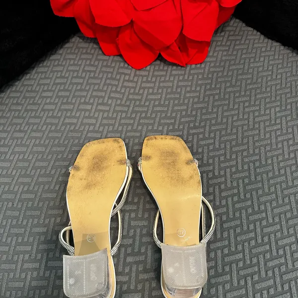 Beige diamond low heels Tan Size 6.5 - Image 2