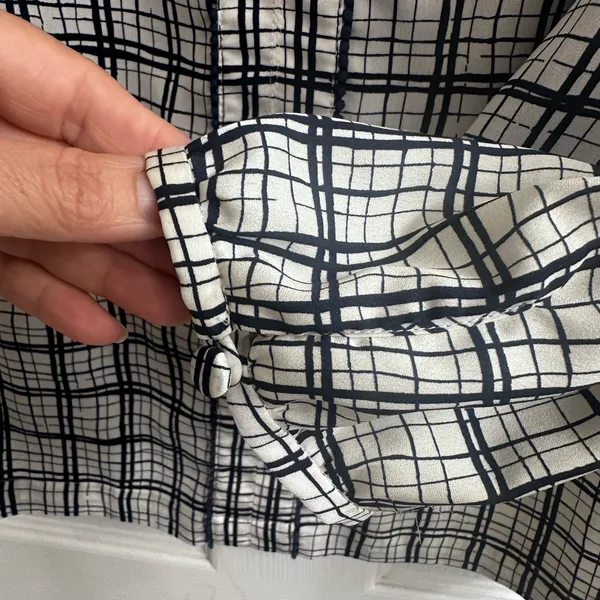 J. Crew Blue and White Boxy Blouse with Mandarin Collar - Image 6