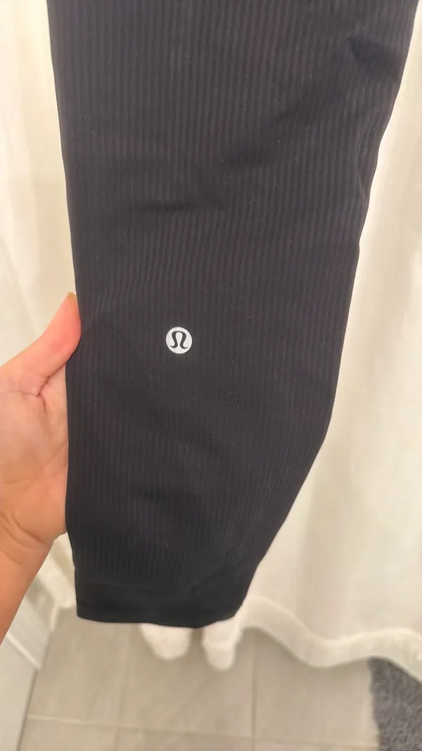 Lululemon Leggings Black Ribbed - Image 2
