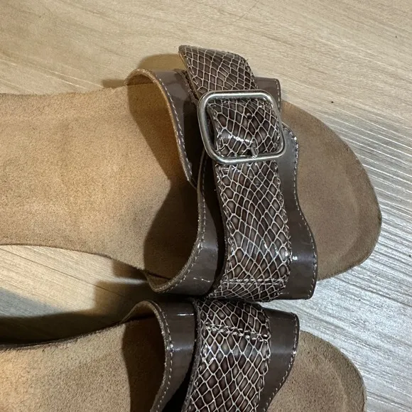 Vionic Orthaheel Technology Brown Snake Print Buckle Slide Sandals US 9 EU‎ 40 - Image 5