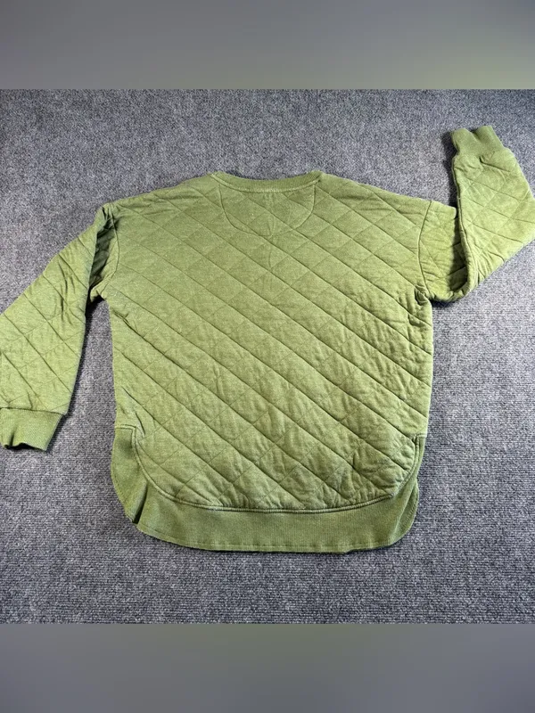 Buc-ees Women's Quilted Green Long Sleeve Sweatshirt Size Large - Image 2