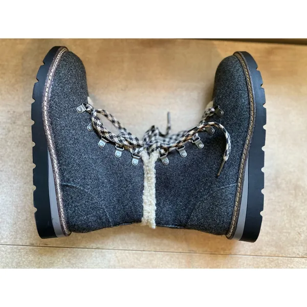 Madden NYC Wool Boots Sherpa Lined Laces Hiker Rugged Grip Cozy Granola Mountain - Image 7
