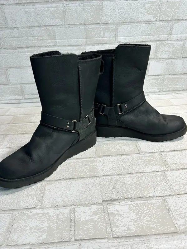 UGG Leather Boots Outdoor Size 8 - Image 6
