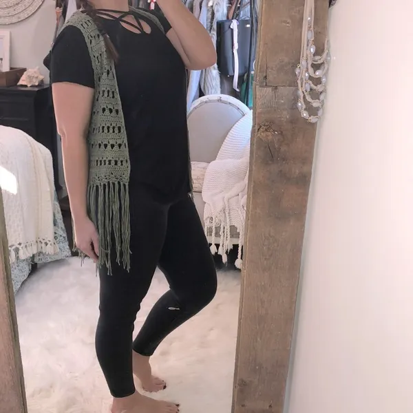Umgee sz medium olive green crochet knit cardigan - Image 2