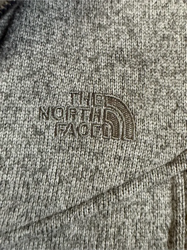 The Northface women’s gray quarter zip pop over top jacket M - Image 2