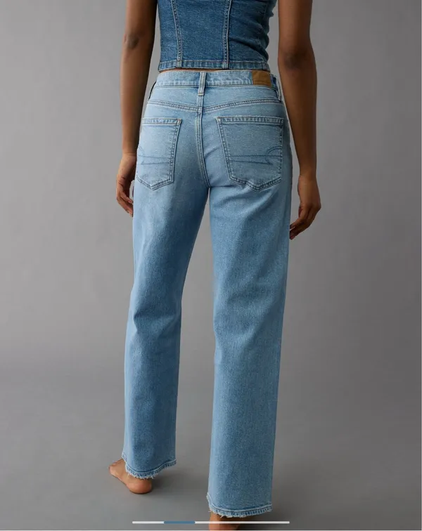 American Eagle Strigid High-Wasted Stovepipe Jeans - Image 5