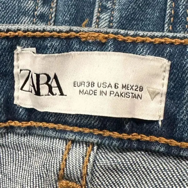 Zara Raw Hem Straight Leg Jeans Women’s 6 - Image 2